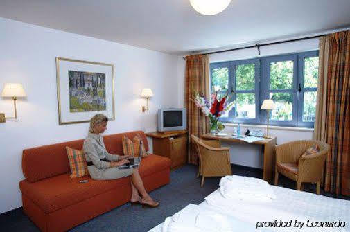 Zur Muehle 3* Ismaning